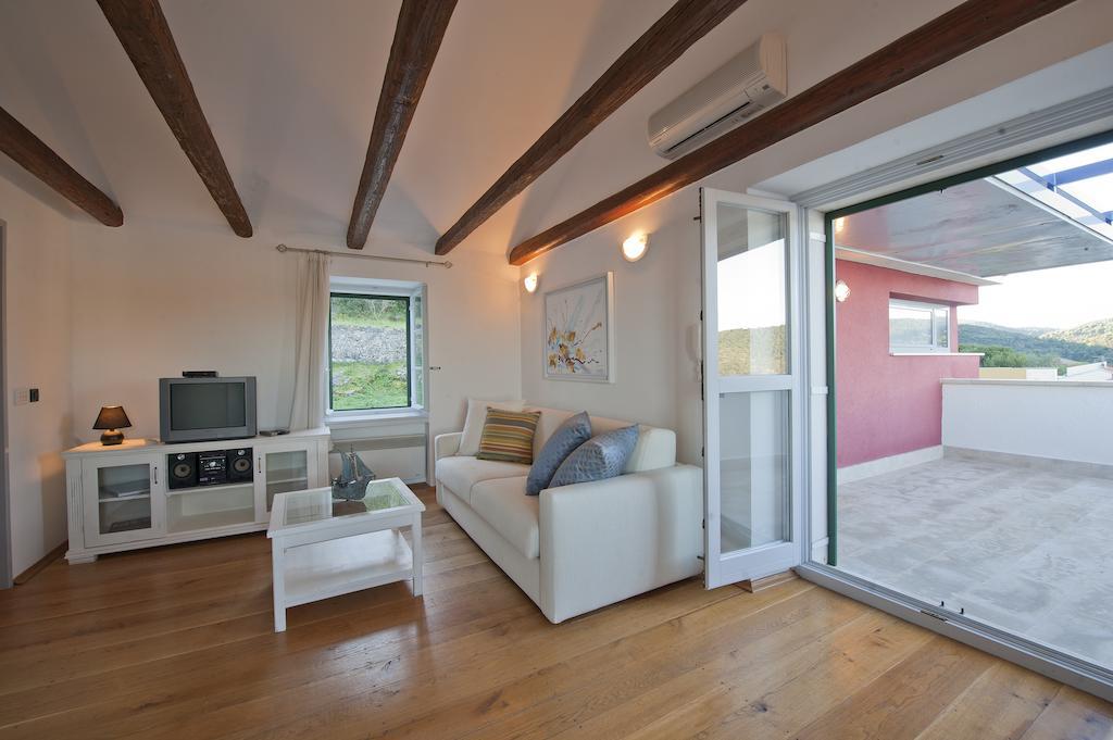 Villa Tangerine Vis Room photo